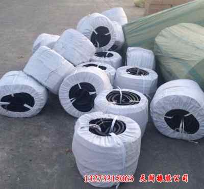 阿壩可卸式U型橡膠止水帶 創(chuàng)新設(shè)計(jì)引領(lǐng)橡膠制品新篇章